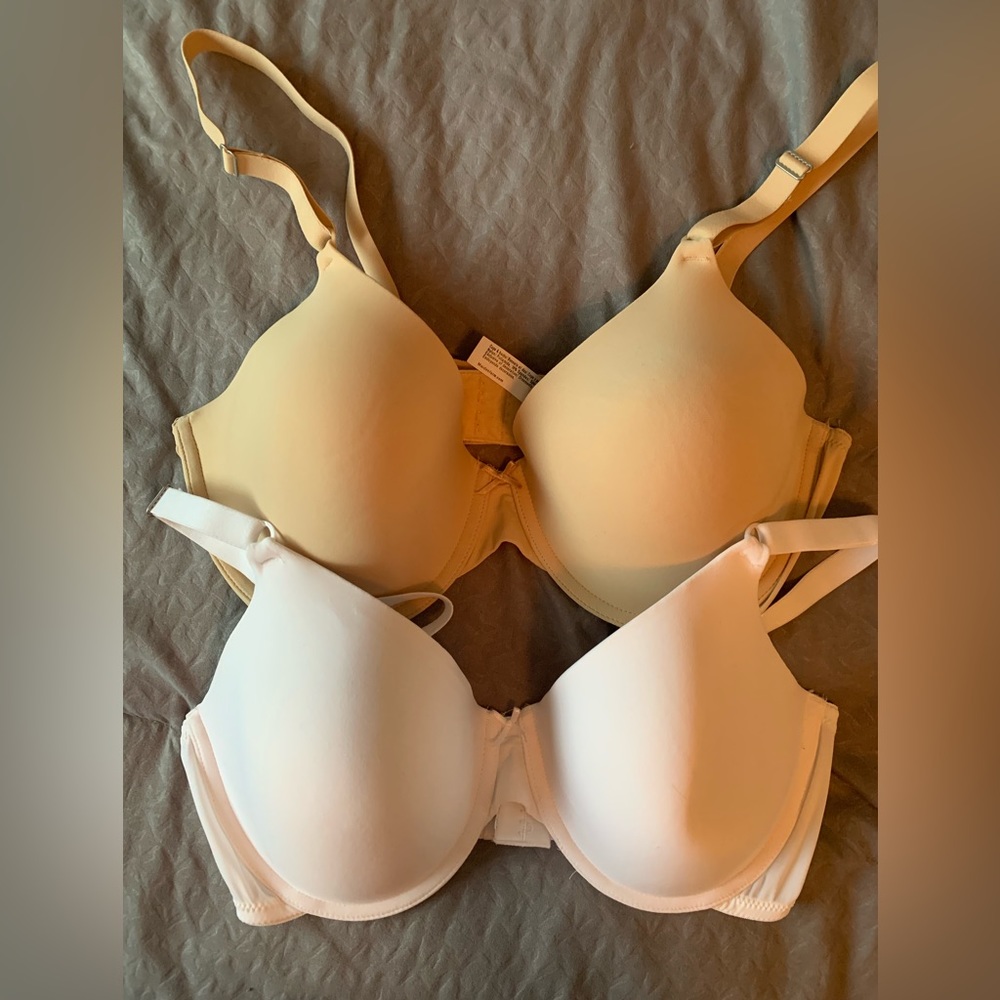 Maidenform Self Expressions Woman’s T-shirt 2 Bras